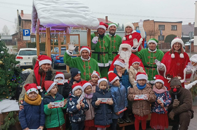 Konwój Świętego Mikołaja odwiedził przedszkola